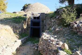 Irida Resort