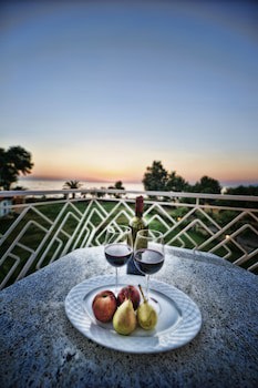 Irida Resort