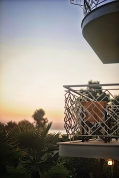 Irida Resort