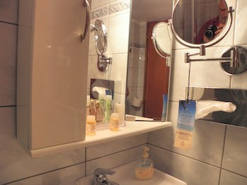 Irida Resort