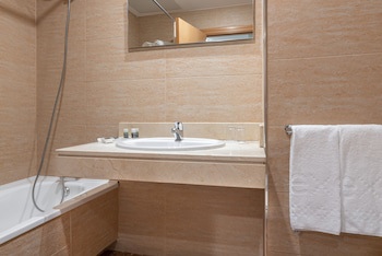 Exe Campus San Mames Aparthotel