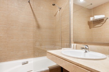 Exe Campus San Mames Aparthotel