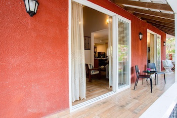 Aguada Anchorage - The Villa Resort