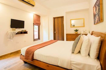 Aguada Anchorage - The Villa Resort