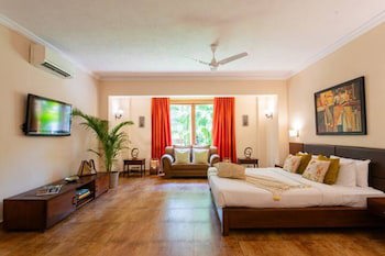 Aguada Anchorage - The Villa Resort