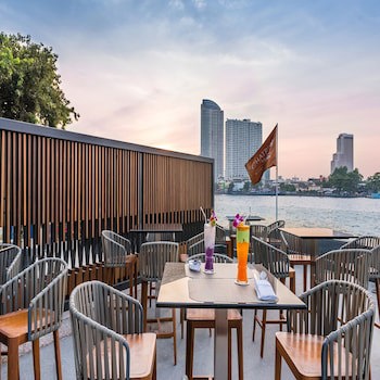 Chatrium Hotel Riverside Bangkok