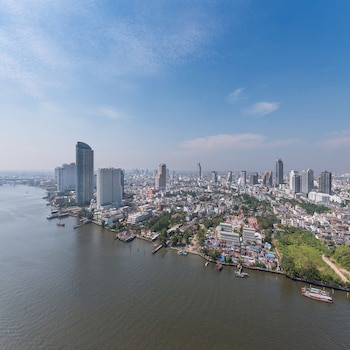 Chatrium Hotel Riverside Bangkok