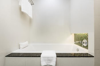 Chatrium Hotel Riverside Bangkok