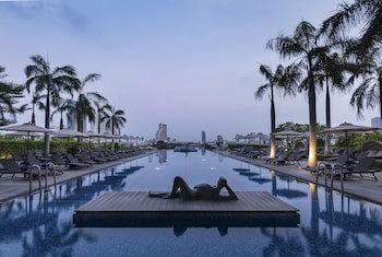 Chatrium Hotel Riverside Bangkok