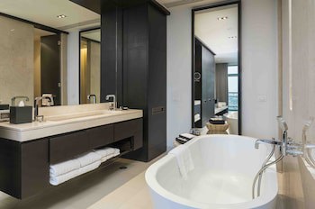 Chatrium Hotel Riverside Bangkok