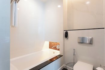Chatrium Hotel Riverside Bangkok
