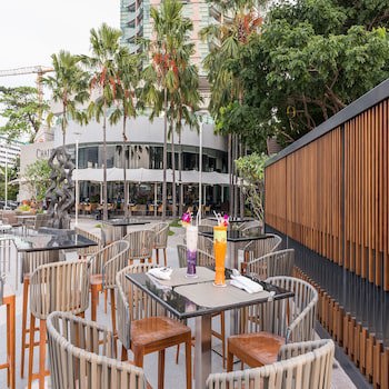 Chatrium Hotel Riverside Bangkok