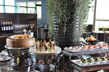 Chatrium Hotel Riverside Bangkok