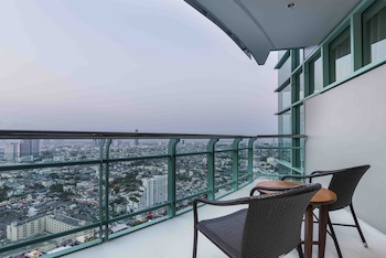 Chatrium Hotel Riverside Bangkok