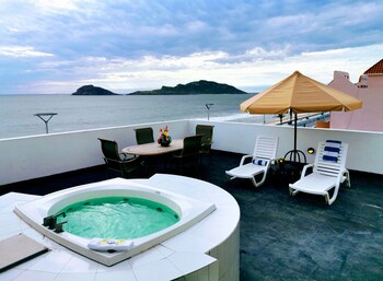 Coral Island Hotel