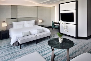 Address Montgomerie