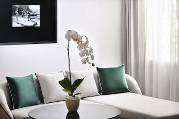 Address Montgomerie