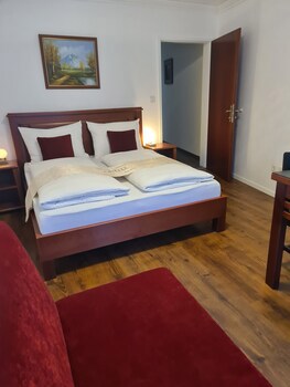Esos Hotel Quelle