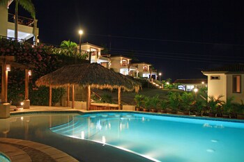 Bahia Del Sol Villas & Condominiums