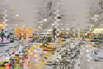 Sealife Family Resort Hotel