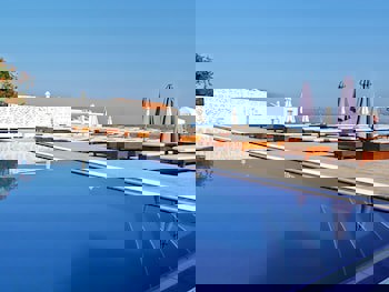 Theo Sunset Bay Hotel