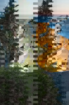 Theo Sunset Bay Hotel