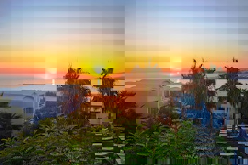 Theo Sunset Bay Hotel