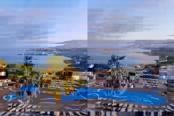 Theo Sunset Bay Hotel