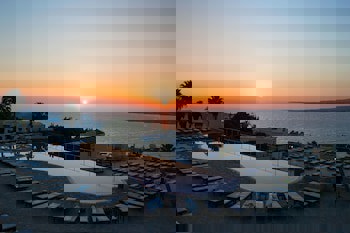 Theo Sunset Bay Hotel