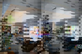 Theo Sunset Bay Hotel