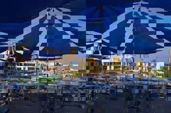 Theo Sunset Bay Hotel