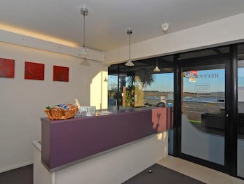 Albatross Motel