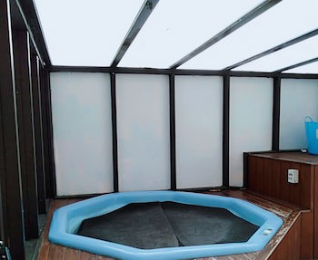 Albatross Motel