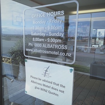 Albatross Motel