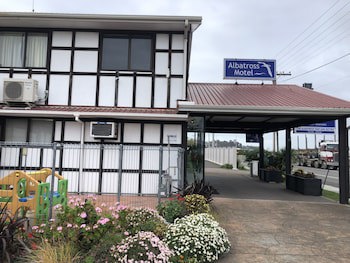 Albatross Motel