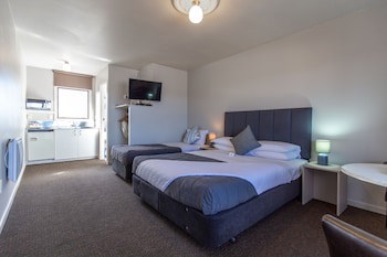 Albatross Motel