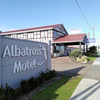 Albatross Motel