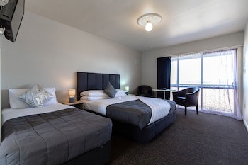 Albatross Motel