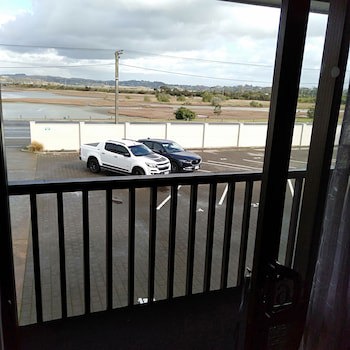Albatross Motel