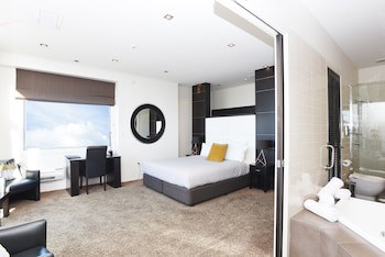 Kelvin Hotel