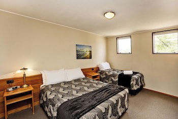 Balmoral Lodge Motel