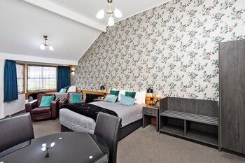 Balmoral Lodge Motel