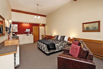 Balmoral Lodge Motel