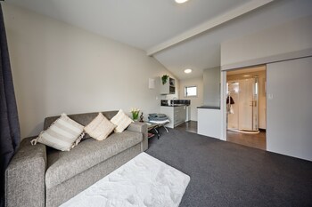 Willowbank Motel