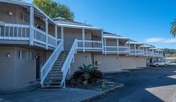 Motel Six