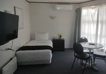 Motel Six