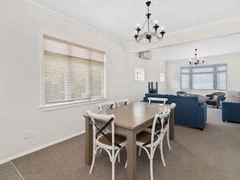 Cleveland Thermal Motel
