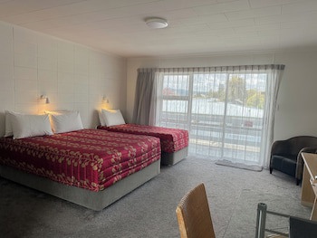 Cleveland Thermal Motel
