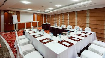 City Seasons Hotel Dubai Airport