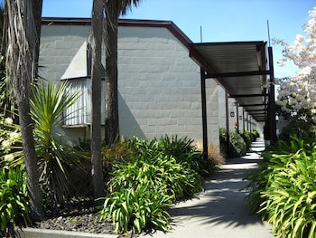 Gothic Heights Motel